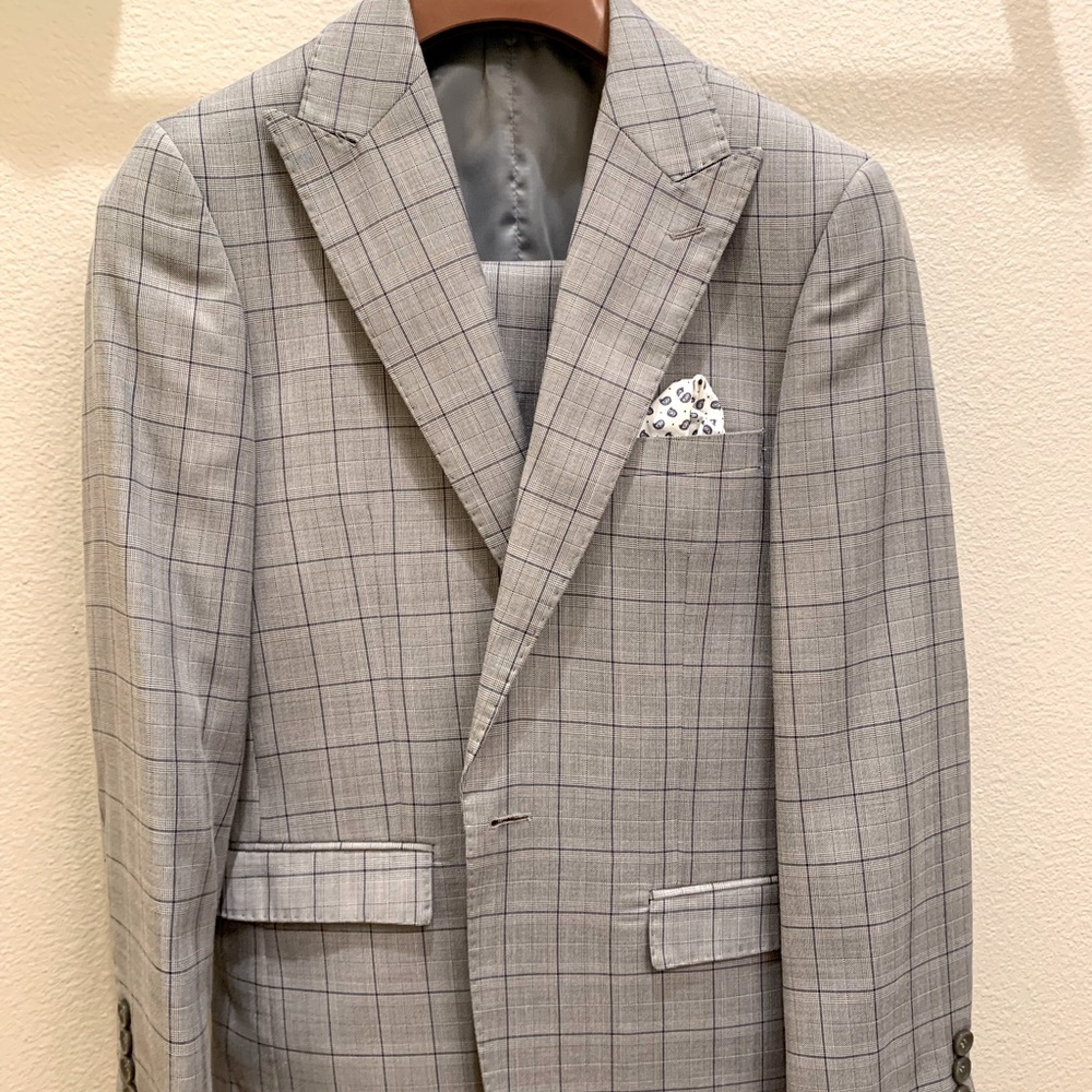 NWOT ROSSI MAN GRAY PLAID SIZE 34S